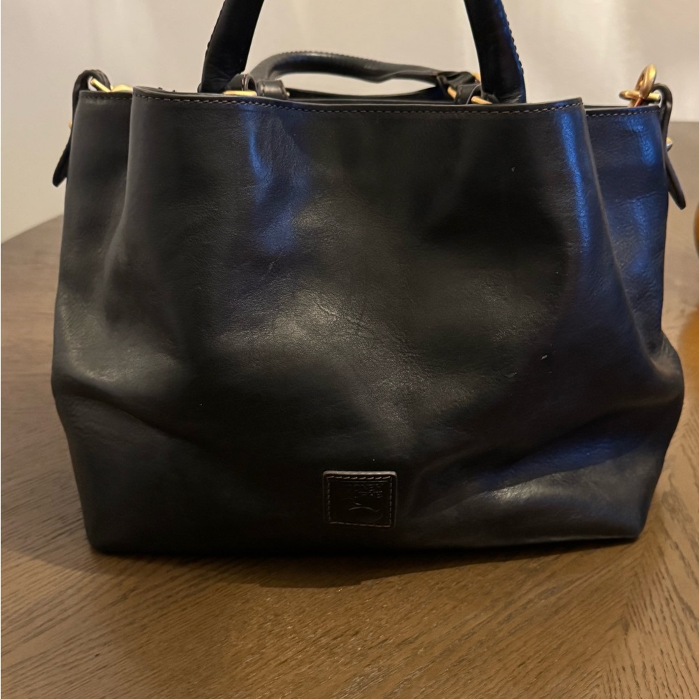 Dooney & Bourke large Barlow bag
